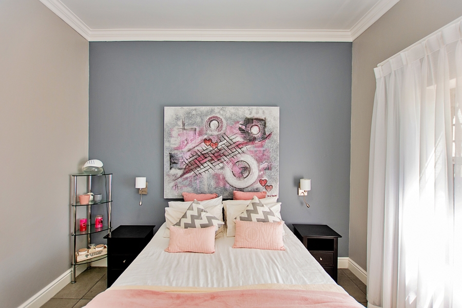 5 Bedroom Property for Sale in Myburgh Park Western Cape